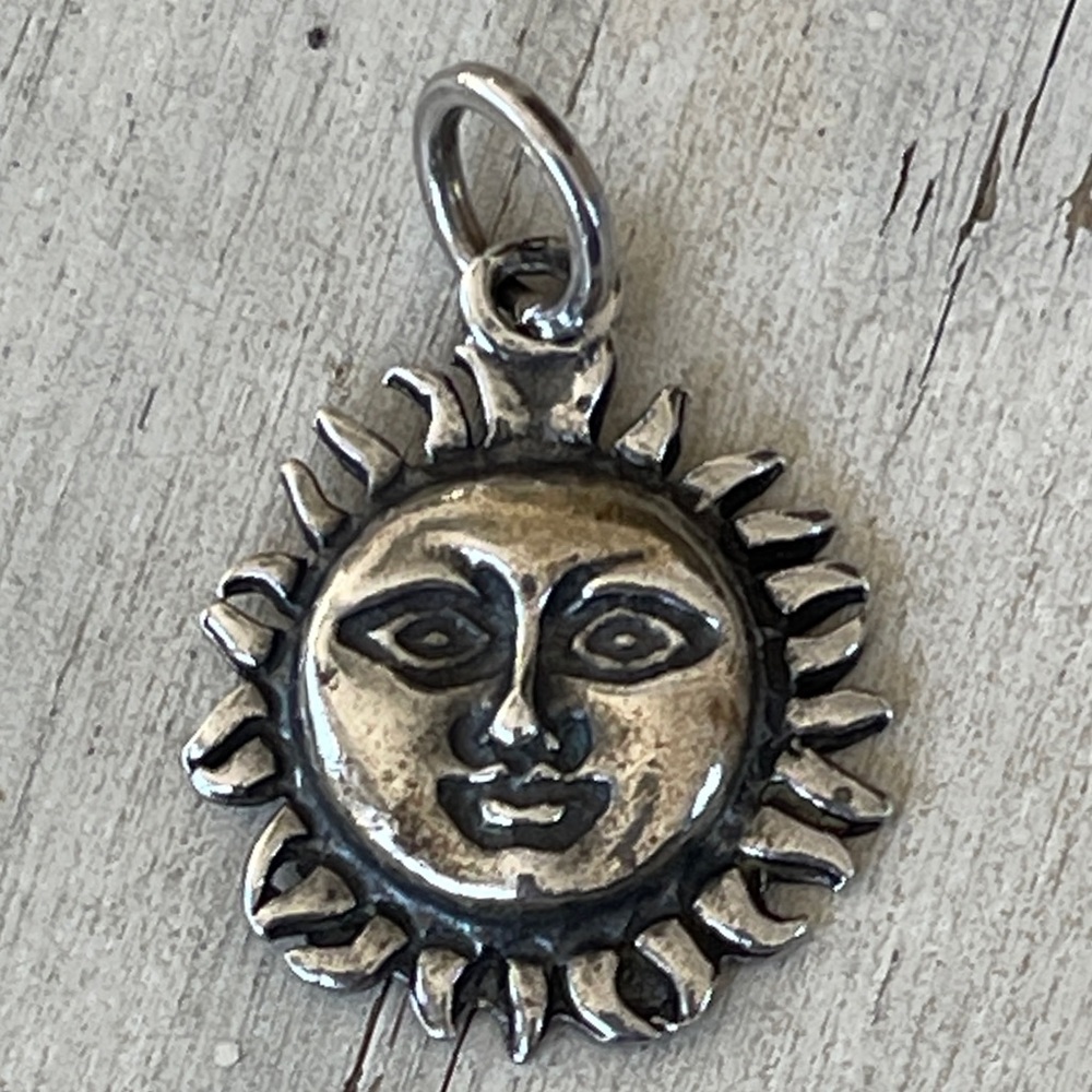 Mexico Sun Silver Charm